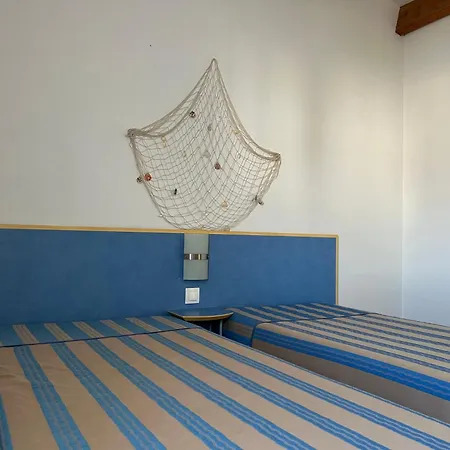 Dom wakacyjny Maison Avec Piscine Au Chateau